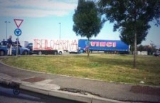 Camion bloccati fuori IKEA Piacenza 14 Agosto