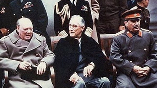 http://www.inventati.org/cortocircuito/wp-content/uploads/2015/03/Yalta-summit-1945-Churchill-Roosevelt-Stalin-20131023.jpg