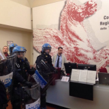 10 marzo: la polizia carica per difendere la legge Saccardi