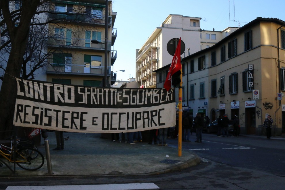 Via del Romito, sgomberato il palazzo