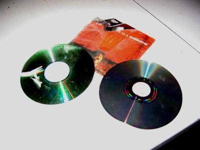 resti di CD rotti do...