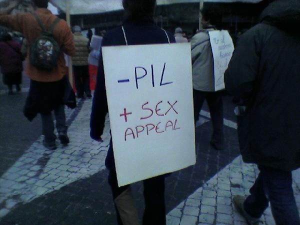 - PIL + Sex appeal...