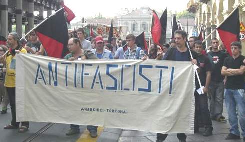 antifascisti...