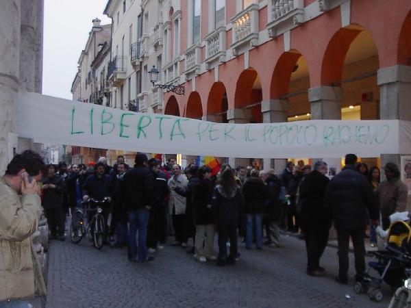 [Vicenza] In piazza ...