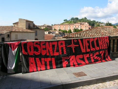 I fascisti a Cosenza...